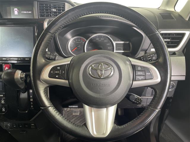 ルーミー カスタムＧ－Ｔ　純正９インチナビ　フリップダウンモニター　スマートアシスト２　バックカメラ　ワンオーナー　ドラレコ　シートヒーター　両側パワースライド　ＥＴＣ２．０　ＬＥＤ　フロアマット　オートライト　フォグランプ（8枚目）