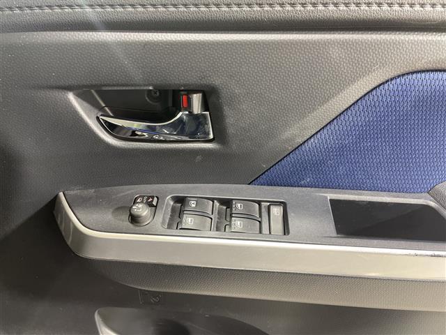 ルーミー カスタムＧ－Ｔ　純正９インチナビ　フリップダウンモニター　スマートアシスト２　バックカメラ　ワンオーナー　ドラレコ　シートヒーター　両側パワースライド　ＥＴＣ２．０　ＬＥＤ　フロアマット　オートライト　フォグランプ（22枚目）