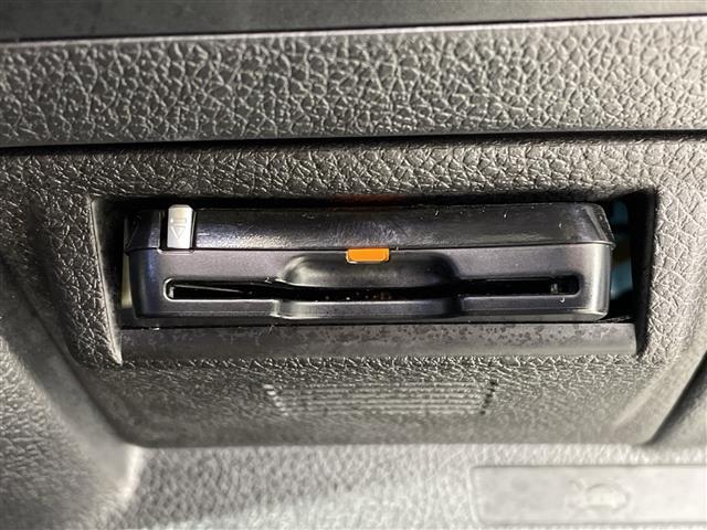 レヴォーグ １．６ＧＴ－Ｓアイサイト　ＳＴｉエアロ（Ｆ／Ｓ／Ｒ）　社外グリル　アドバンスドセーフティＰＫＧ　社外７型ナビ　Ｂカメラ　左サイドカメラ　フルセグＴＶ　Ｂｌｕｅｔｏｏｔｈ　アイサイト　前席パワーシート　ＡＣＣ　ＥＴＣ（8枚目）