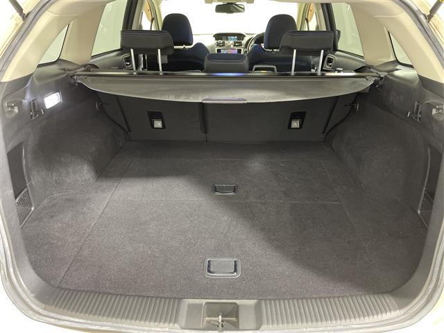 レヴォーグ １．６ＧＴ－Ｓアイサイト　ＳＴｉエアロ（Ｆ／Ｓ／Ｒ）　社外グリル　アドバンスドセーフティＰＫＧ　社外７型ナビ　Ｂカメラ　左サイドカメラ　フルセグＴＶ　Ｂｌｕｅｔｏｏｔｈ　アイサイト　前席パワーシート　ＡＣＣ　ＥＴＣ（26枚目）