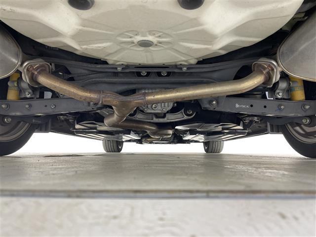 レヴォーグ １．６ＧＴ－Ｓアイサイト　ＳＴｉエアロ（Ｆ／Ｓ／Ｒ）　社外グリル　アドバンスドセーフティＰＫＧ　社外７型ナビ　Ｂカメラ　左サイドカメラ　フルセグＴＶ　Ｂｌｕｅｔｏｏｔｈ　アイサイト　前席パワーシート　ＡＣＣ　ＥＴＣ（43枚目）