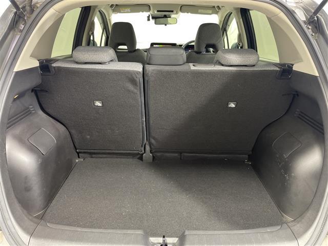 ノート Ｓ　純正９型ナビ　バックカメラ　ＬＥＤヘッドライト　ＥＴＣ　ドラレコ　エマージェンシーブレーキ　フォグランプ　フルセグ　インテリジェントキー　純正フロアマット　取扱説明書　保証書　ブレーキオートホールド（24枚目）