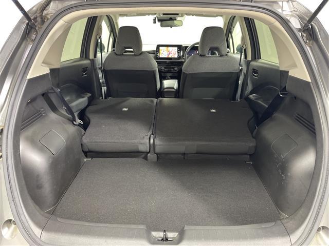 ノート Ｓ　純正９型ナビ　バックカメラ　ＬＥＤヘッドライト　ＥＴＣ　ドラレコ　エマージェンシーブレーキ　フォグランプ　フルセグ　インテリジェントキー　純正フロアマット　取扱説明書　保証書　ブレーキオートホールド（25枚目）