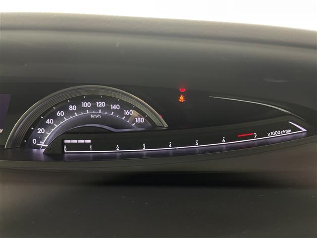 エスティマ アエラス　プレミアム　大型ムーンルーフ　純正９型ナビ　フルセグＴＶ　Ｂｌｕｅｔｏｏｔｈ対応　ドライブレコーダー　ビルトインＥＴＣ　両側パワースライドドア　ハーフレザーシート　キャプテンシート　純正ＬＥＤランプ　フォグランプ（15枚目）