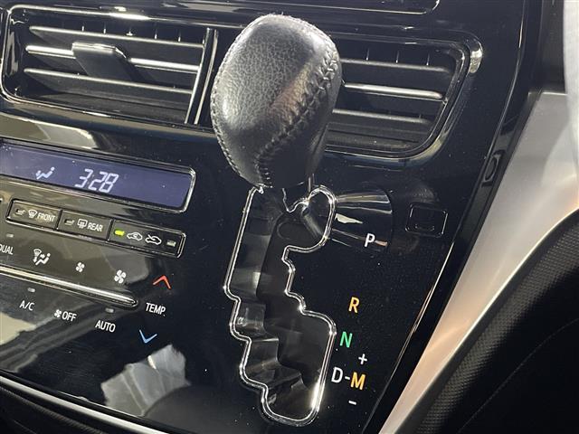 エスティマ アエラス　プレミアム　大型ムーンルーフ　純正９型ナビ　フルセグＴＶ　Ｂｌｕｅｔｏｏｔｈ対応　ドライブレコーダー　ビルトインＥＴＣ　両側パワースライドドア　ハーフレザーシート　キャプテンシート　純正ＬＥＤランプ　フォグランプ（19枚目）