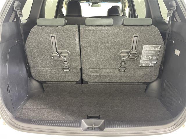 エスティマ アエラス　プレミアム　大型ムーンルーフ　純正９型ナビ　フルセグＴＶ　Ｂｌｕｅｔｏｏｔｈ対応　ドライブレコーダー　ビルトインＥＴＣ　両側パワースライドドア　ハーフレザーシート　キャプテンシート　純正ＬＥＤランプ　フォグランプ（26枚目）