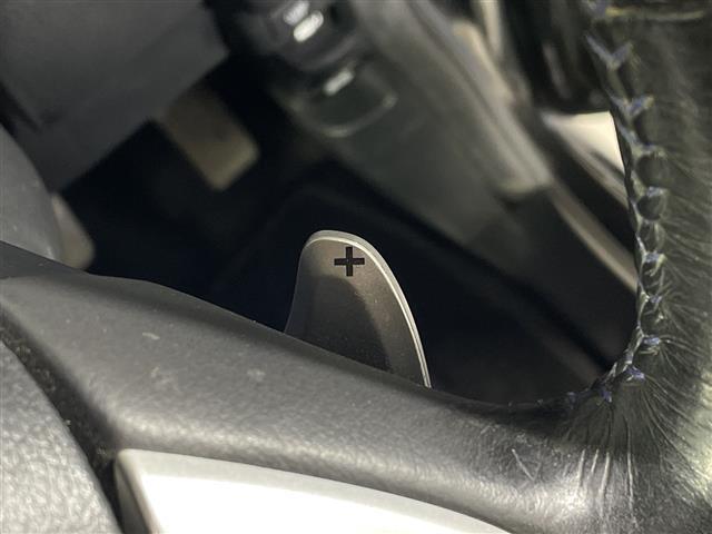 N-BOXカスタム G ターボSSブラックスタイルパッケージ 社外7インチナビ バックカメラ クルコン 両側パワースライドドア ハーフレザーシート ヒートシーター LED ビルトインETC フロアマット ウィンカーミラー フォグランプ 純正15インチAW(8枚目)