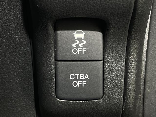 N-BOXカスタム G ターボSSブラックスタイルパッケージ 社外7インチナビ バックカメラ クルコン 両側パワースライドドア ハーフレザーシート ヒートシーター LED ビルトインETC フロアマット ウィンカーミラー フォグランプ 純正15インチAW(21枚目)