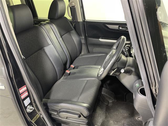 N-BOXカスタム G ターボSSブラックスタイルパッケージ 社外7インチナビ バックカメラ クルコン 両側パワースライドドア ハーフレザーシート ヒートシーター LED ビルトインETC フロアマット ウィンカーミラー フォグランプ 純正15インチAW(25枚目)