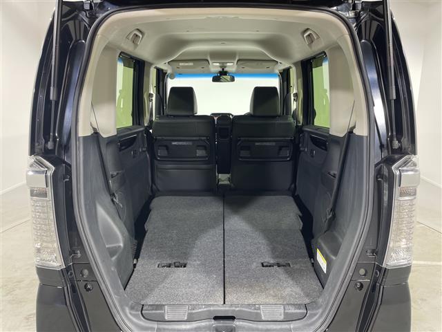 N-BOXカスタム G ターボSSブラックスタイルパッケージ 社外7インチナビ バックカメラ クルコン 両側パワースライドドア ハーフレザーシート ヒートシーター LED ビルトインETC フロアマット ウィンカーミラー フォグランプ 純正15インチAW(28枚目)