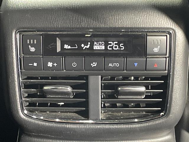 ＣＸ－８ ＸＤ　Ｌパッケージ　ワンオーナー　純正ナビ　全周囲カメラ　ステアリングヒーター　前席シートヒーター　前席パワーシート　運転席メモリーシート　前席シートベンチレーション　キャプテンシート　スペアキー１本　純正フロアマット（4枚目）