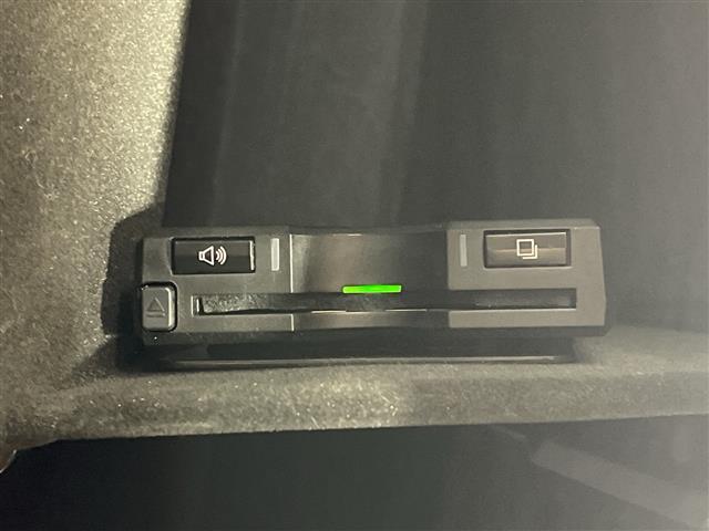 ＣＸ－８ ＸＤ　Ｌパッケージ　ワンオーナー　純正ナビ　全周囲カメラ　ステアリングヒーター　前席シートヒーター　前席パワーシート　運転席メモリーシート　前席シートベンチレーション　キャプテンシート　スペアキー１本　純正フロアマット（10枚目）