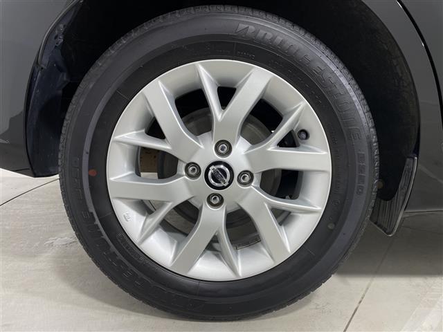 ノート ｅ－パワー　Ｘ　純正ナビ　全周囲カメラ　バックカメラ　ＥＴＣ　純正ドライブレコーダー　純正フロアマット　ステアリングスイッチ　デジタルインナーミラー　プッシュスタート　スマートキー　スペアキー１本　ＬＥＤヘッドライト（40枚目）