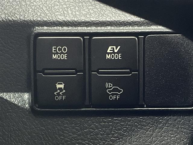 シエンタ ハイブリッドG 純正ナビ 両側電動 セーフティセンス Bカメラ ETC LED 前後ドラレコ スマートキー 純15AW オートライト フォグランプ ドアバイザー フロアマット 電格ミラー 保証書 取説(15枚目)