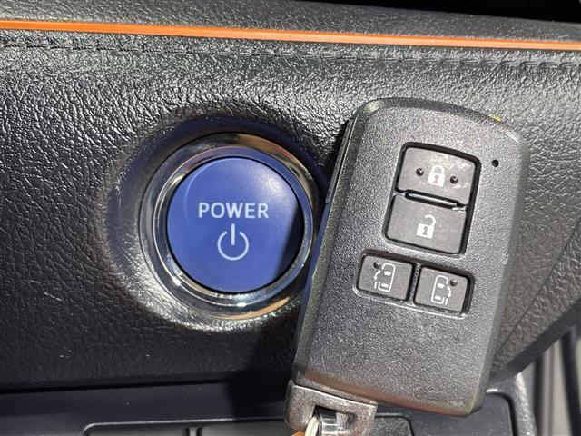 シエンタ ハイブリッドG 純正ナビ 両側電動 セーフティセンス Bカメラ ETC LED 前後ドラレコ スマートキー 純15AW オートライト フォグランプ ドアバイザー フロアマット 電格ミラー 保証書 取説(18枚目)