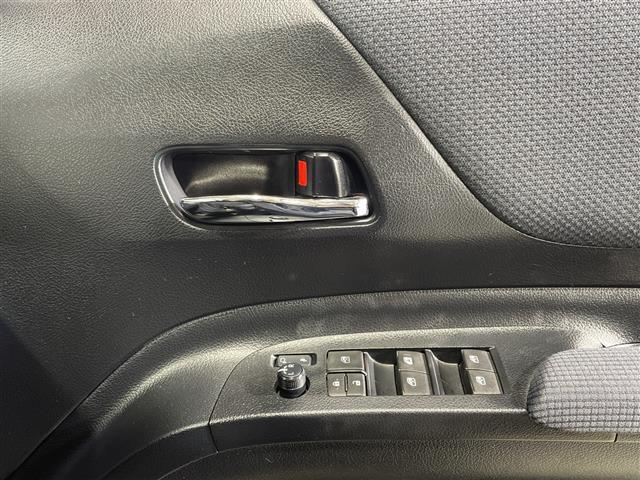 シエンタ ハイブリッドG 純正ナビ 両側電動 セーフティセンス Bカメラ ETC LED 前後ドラレコ スマートキー 純15AW オートライト フォグランプ ドアバイザー フロアマット 電格ミラー 保証書 取説(19枚目)