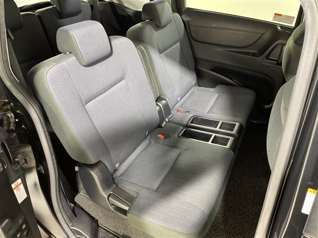 シエンタ ハイブリッドG 純正ナビ 両側電動 セーフティセンス Bカメラ ETC LED 前後ドラレコ スマートキー 純15AW オートライト フォグランプ ドアバイザー フロアマット 電格ミラー 保証書 取説(24枚目)