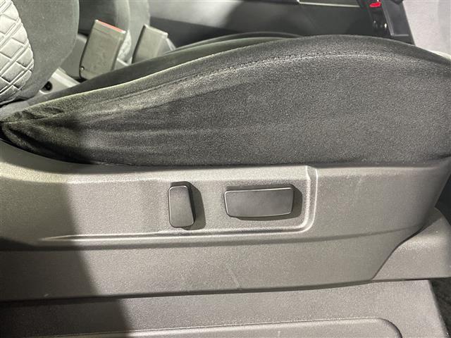 デリカD:5 P 4WD 純正ナビ 両側パワスラ e-アシスト クルコン BSM ターボ ETC 全方位ドラレコ 純正フロアマット ステアリングスイッチ パワーバックドア 電動パーキングブレーキ ブレーキオートホールド(23枚目)