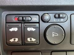 ��ξ¦�ѥ���饤�ɥɥ��۾����ʤ��Ҥ��ޤǤ�ܥ����ĤǾ��ߤ�饯�饯�Ǥ���ξ��˲�ʪ�������Ƥ�����֤Ǥ�ܥ���򲡤��м�ư�ǳ��Ĥ���Τǡ����㤤ʪ�䤪�Ф����κݤˤϤȤäƤ�������ޤ��� 4