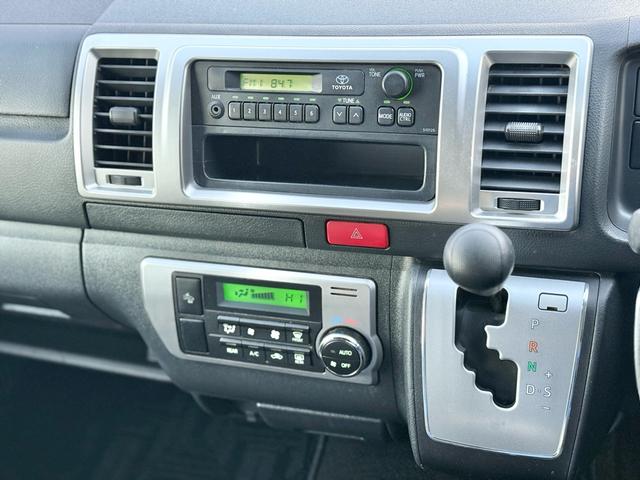 ハイエースバン ロングスーパーGL 2.8 ディーゼル ターボ ホワイトパール ETC セーフティセンス リアクーラー リアヒーター(14枚目)