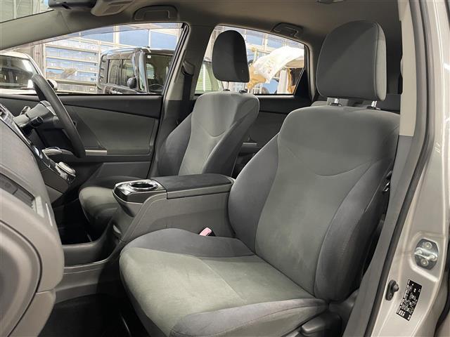 プリウスアルファ S(13枚目)