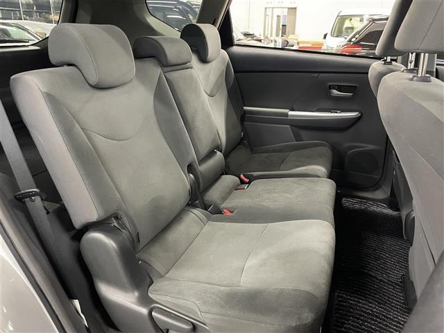 プリウスアルファ S(15枚目)