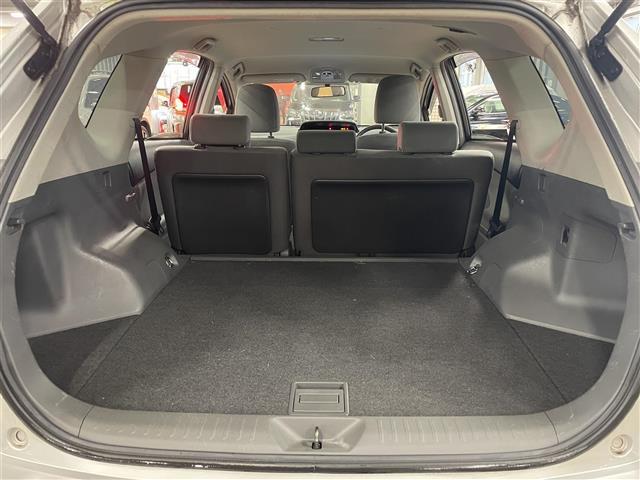 プリウスアルファ S(17枚目)