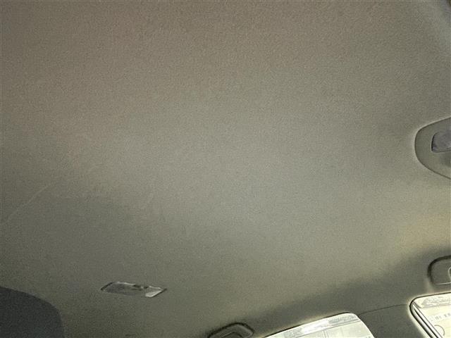 プリウスアルファ S(19枚目)