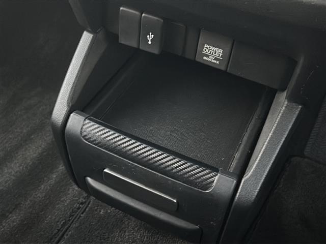 オデッセイ アブソルート（13枚目）