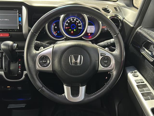 N-BOXカスタム G・ターボLパッケージ ☆純正ナビ(地図SDカードなし)☆両側パワースライドドア☆バックカメラ☆クルーズコントロール☆ステアリングスイッチ☆パドルシフト☆スマートキー☆純正アルミホイール☆プッシュスタート(5枚目)