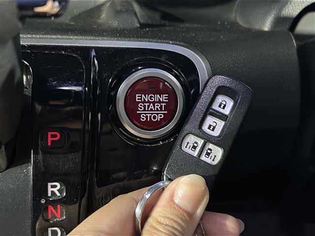 N-BOXカスタム G・ターボLパッケージ ☆純正ナビ(地図SDカードなし)☆両側パワースライドドア☆バックカメラ☆クルーズコントロール☆ステアリングスイッチ☆パドルシフト☆スマートキー☆純正アルミホイール☆プッシュスタート(13枚目)