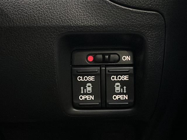 N-BOXカスタム G・ターボLパッケージ ☆純正ナビ(地図SDカードなし)☆両側パワースライドドア☆バックカメラ☆クルーズコントロール☆ステアリングスイッチ☆パドルシフト☆スマートキー☆純正アルミホイール☆プッシュスタート(14枚目)