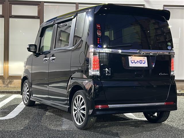 N-BOXカスタム G・ターボLパッケージ ☆純正ナビ(地図SDカードなし)☆両側パワースライドドア☆バックカメラ☆クルーズコントロール☆ステアリングスイッチ☆パドルシフト☆スマートキー☆純正アルミホイール☆プッシュスタート(24枚目)