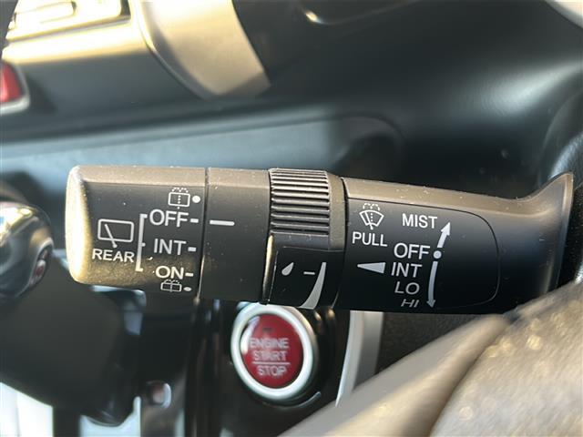 N-BOXカスタム G SSパッケージ ☆純正ギャザーズナビ☆バックカメラ☆ワンセグテレビ☆前席シートヒーター☆両側パワースライドドア☆ETC☆スマートキー☆オートライト☆純正フロアマット☆LEDフォグライト(10枚目)