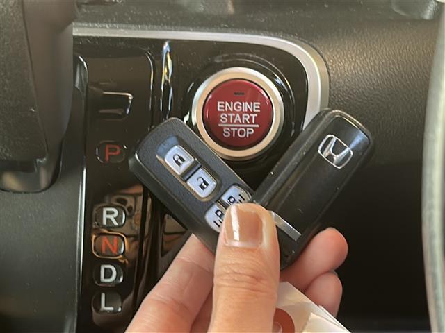 N-BOXカスタム G SSパッケージ ☆純正ギャザーズナビ☆バックカメラ☆ワンセグテレビ☆前席シートヒーター☆両側パワースライドドア☆ETC☆スマートキー☆オートライト☆純正フロアマット☆LEDフォグライト(19枚目)