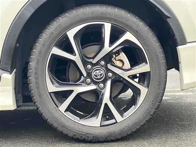 C-HR G フルモデリスタエアロ/ALPINE製9インチナビ/バックカメラ/レーダークルーズコントロール/ETC/シートヒーター/コーナーセンサー前後/レーンキープアシスト/HDMI接続/BSM/LEDライト(10枚目)