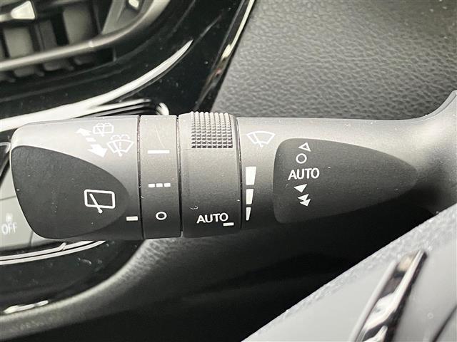 C-HR G フルモデリスタエアロ/ALPINE製9インチナビ/バックカメラ/レーダークルーズコントロール/ETC/シートヒーター/コーナーセンサー前後/レーンキープアシスト/HDMI接続/BSM/LEDライト(13枚目)