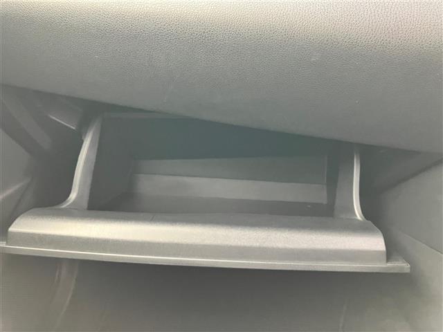 C-HR G フルモデリスタエアロ/ALPINE製9インチナビ/バックカメラ/レーダークルーズコントロール/ETC/シートヒーター/コーナーセンサー前後/レーンキープアシスト/HDMI接続/BSM/LEDライト(33枚目)