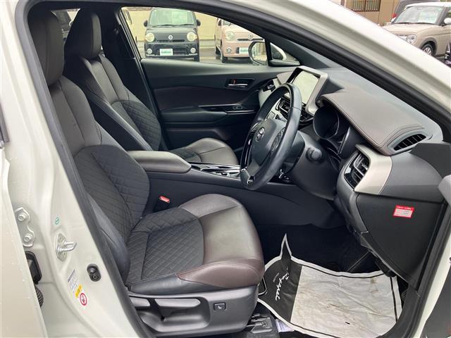 C-HR G フルモデリスタエアロ/ALPINE製9インチナビ/バックカメラ/レーダークルーズコントロール/ETC/シートヒーター/コーナーセンサー前後/レーンキープアシスト/HDMI接続/BSM/LEDライト(34枚目)