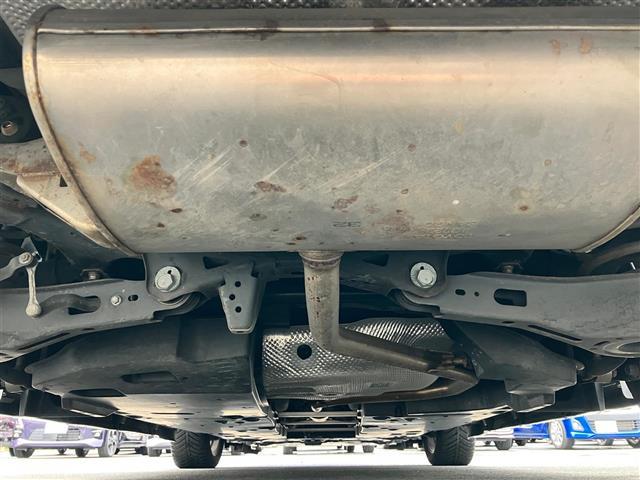 C-HR G フルモデリスタエアロ/ALPINE製9インチナビ/バックカメラ/レーダークルーズコントロール/ETC/シートヒーター/コーナーセンサー前後/レーンキープアシスト/HDMI接続/BSM/LEDライト(42枚目)