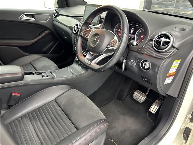 Ｂクラス スポーツ　純正ＨＤＤナビ　ＢＴ／ＣＤ／ＤＶＤ／ＳＤ／フルセグＴＶ　ＡｐｐｌｅＣａｒＰｌａｙ／ＡｎｄｒｏｉｄＡｕｔｏ　バックカメラ　ＢＳＡ　ＬＫＡ　ＡＣＣ　アクティブブレーキアシスト　半革　電動シート　ＬＥＤ（25枚目）