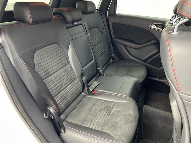 Ｂクラス スポーツ　純正ＨＤＤナビ　ＢＴ／ＣＤ／ＤＶＤ／ＳＤ／フルセグＴＶ　ＡｐｐｌｅＣａｒＰｌａｙ／ＡｎｄｒｏｉｄＡｕｔｏ　バックカメラ　ＢＳＡ　ＬＫＡ　ＡＣＣ　アクティブブレーキアシスト　半革　電動シート　ＬＥＤ（29枚目）