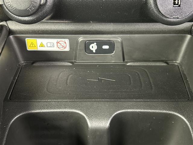 フロンクス ベースグレード　純正９型ナビ　全方位　温席　ドラレコ　ＥＴＣ　ＨＵＤ　ＢＴ　衝突軽減　横滑り防止機能　レーンキープアシスト　ブラインドスポットモニター　ＬＥＤヘッドライト　オートライト　純正ＡＷ　プッシュスタート（32枚目）