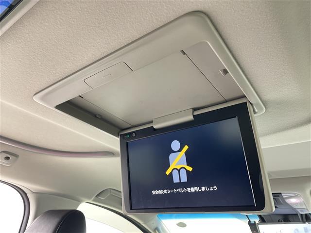 アルファードハイブリッド ＳＲ　Ｃパッケージ　純正９型ナビ　純正１２．１型ナビ　ツインムーンルーフ　ブラインドスポットモニター　デジタルインナーミラー　アダプティブクルーズコントロール　パワーバックドア　シートベンチレーション　ＥＴＣ　禁煙車（4枚目）