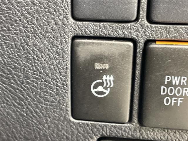 アルファードハイブリッド ＳＲ　Ｃパッケージ　純正９型ナビ　純正１２．１型ナビ　ツインムーンルーフ　ブラインドスポットモニター　デジタルインナーミラー　アダプティブクルーズコントロール　パワーバックドア　シートベンチレーション　ＥＴＣ　禁煙車（9枚目）