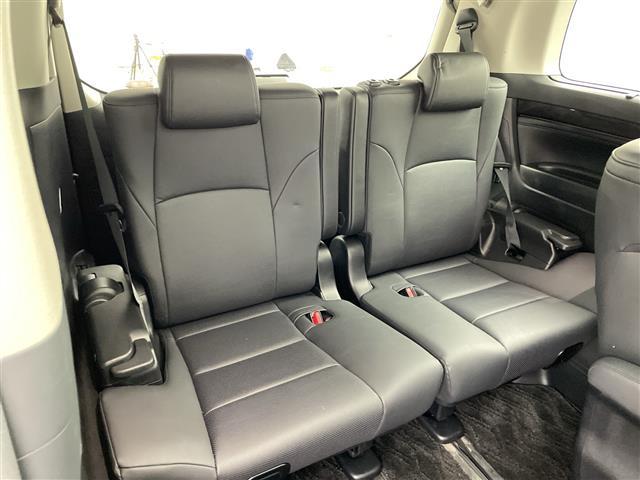 アルファードハイブリッド ＳＲ　Ｃパッケージ　純正９型ナビ　純正１２．１型ナビ　ツインムーンルーフ　ブラインドスポットモニター　デジタルインナーミラー　アダプティブクルーズコントロール　パワーバックドア　シートベンチレーション　ＥＴＣ　禁煙車（16枚目）