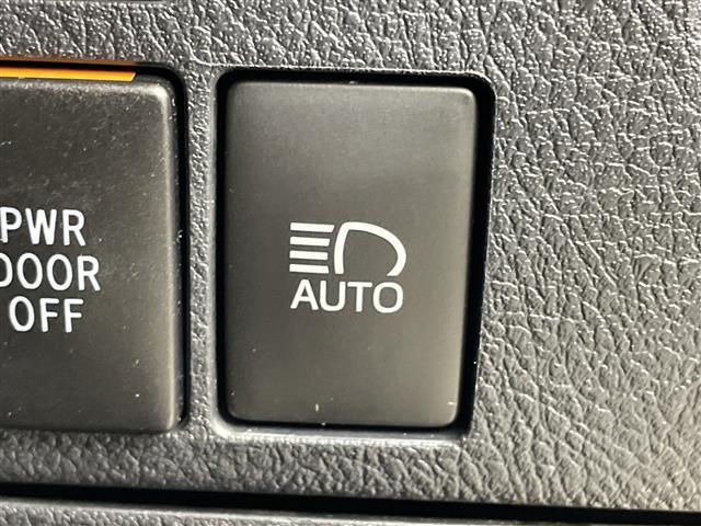 アルファードハイブリッド ＳＲ　Ｃパッケージ　純正９型ナビ　純正１２．１型ナビ　ツインムーンルーフ　ブラインドスポットモニター　デジタルインナーミラー　アダプティブクルーズコントロール　パワーバックドア　シートベンチレーション　ＥＴＣ　禁煙車（30枚目）