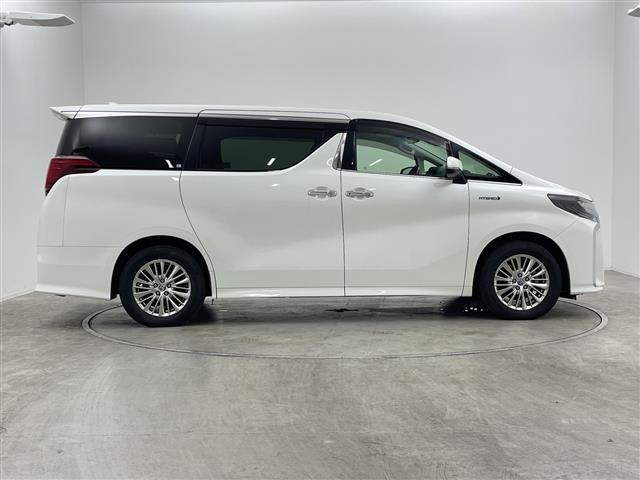 アルファードハイブリッド ＳＲ　Ｃパッケージ　純正９型ナビ　純正１２．１型ナビ　ツインムーンルーフ　ブラインドスポットモニター　デジタルインナーミラー　アダプティブクルーズコントロール　パワーバックドア　シートベンチレーション　ＥＴＣ　禁煙車（41枚目）