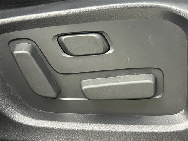 ＣＸ－５ ＸＤ　ブラックトーンエディション　サンルーフ　ＢＯＳＥサウンド　３６０度ビューモニター　シートヒーター　純正ナビ　ＥＴＣ　レーダークルーズコントロール　ＢＳＭ　ヘッドアップディスプレイ　ハーフレザーシート　パワーバックドア　ＬＥＤ（38枚目）