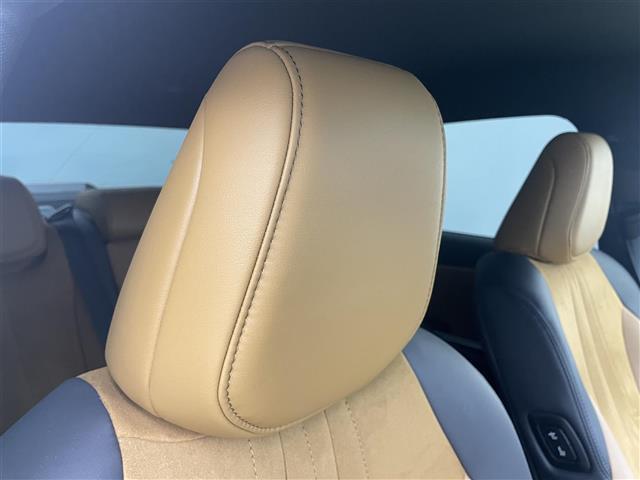 クラウンハイブリッド Ｓ　純正１２．３インチナビ　バックカメラ　ハーフレザーシート　パワーシート　シートヒーター　ステアリングヒーター　ビルトインＥＴＣ　ドライブレコーダー　トヨタセーフティーセンス　追従クルコン　ＢＳＭ（16枚目）